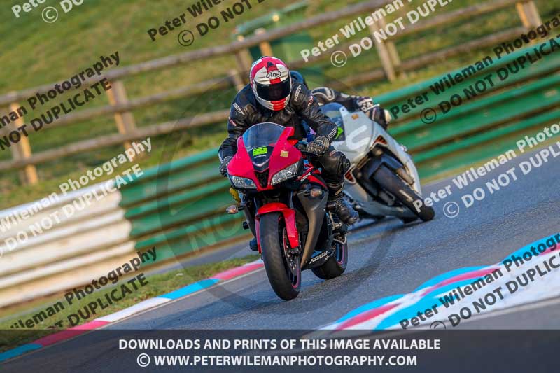 PJM Wedding Photography;enduro digital images;event digital images;eventdigitalimages;mallory park;mallory park photographs;mallory park trackday;mallory park trackday photographs;no limits trackdays;peter wileman photography;racing digital images;trackday digital images;trackday photos
